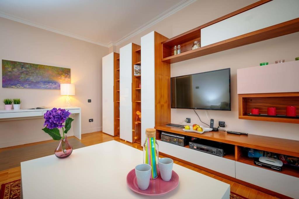 Green Apartment - Top Location, Near City Center! Софія Екстер'єр фото