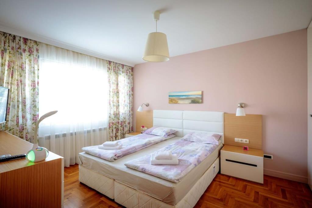 Green Apartment - Top Location, Near City Center! Софія Екстер'єр фото