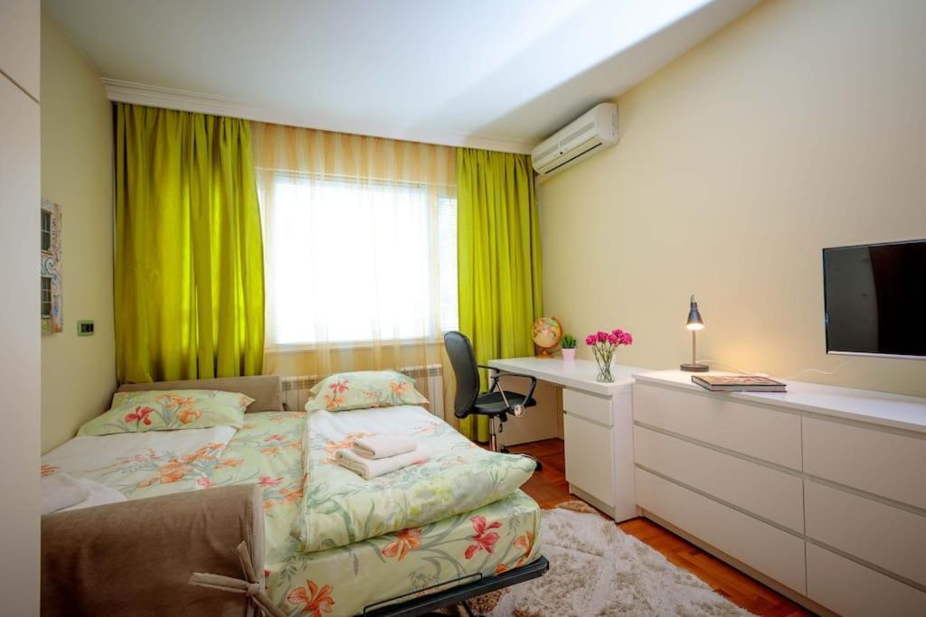 Green Apartment - Top Location, Near City Center! Софія Екстер'єр фото